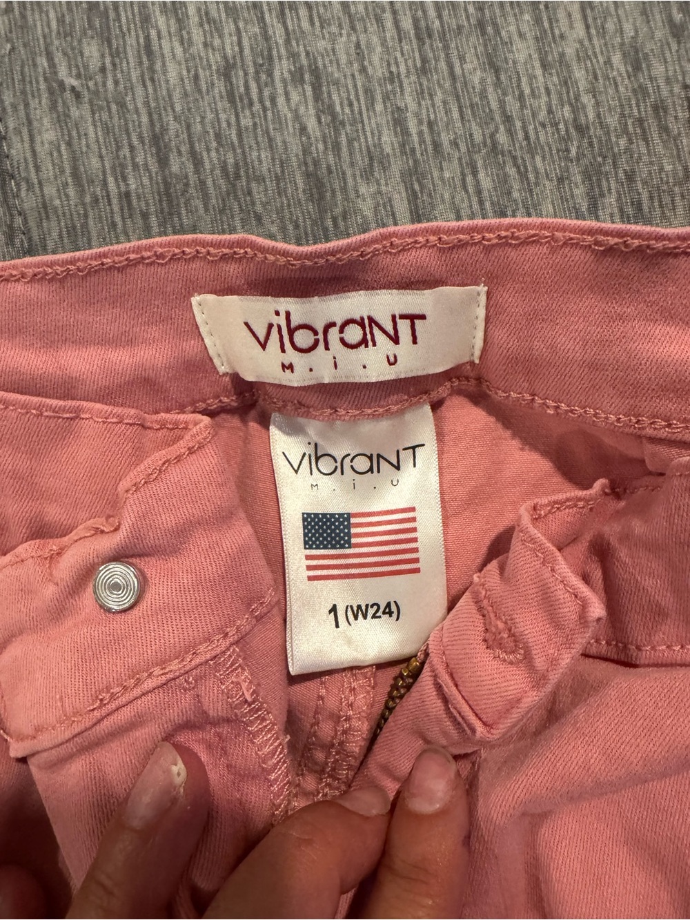 Vibrant Women’s Rose-Pink High-Rise Jeans